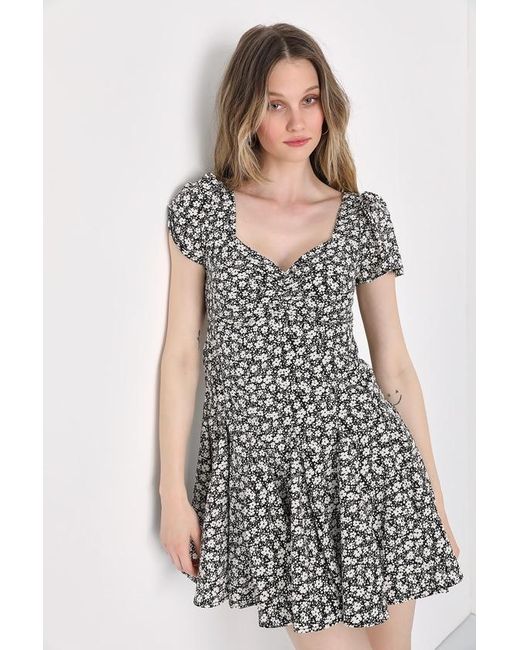 Lulus Gray Here To Adore Floral Lace-Up Mini Dress