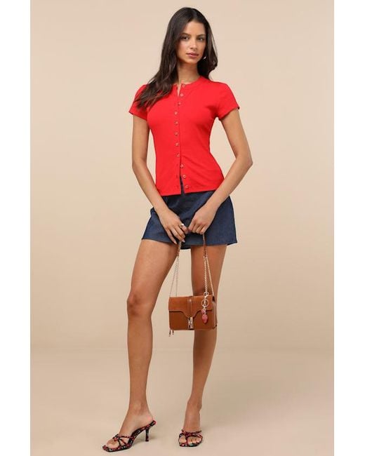 Lulus Red Annalena Ribbed Button-Front Short Sleeve Top
