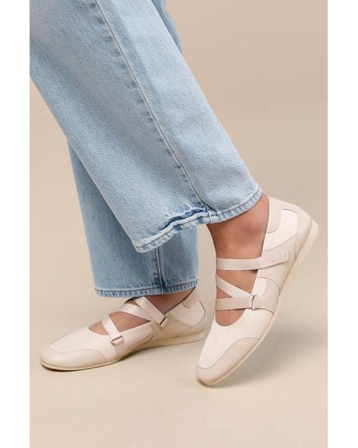 Vagabond Natural Hillary Off Leather Strappy Flats