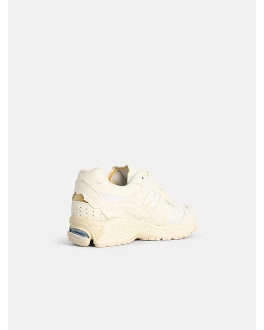 New Balance Natural '2002 R' Ivory Fabric Sneakers