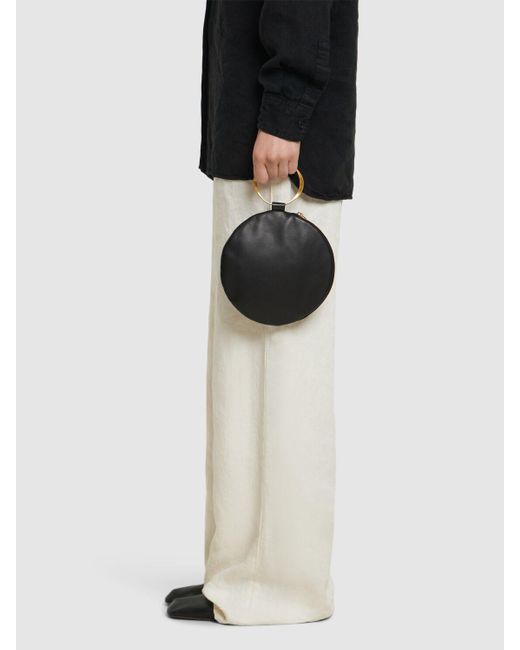 Donna Pochette Round Bracelet di The Row in Black