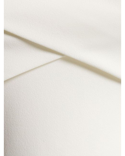 Robe longue en maille de crêpe ines Solace London en coloris White