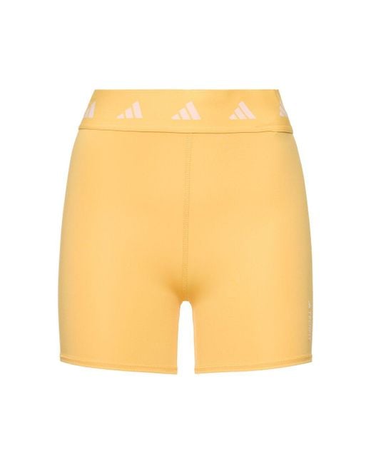 Short en techfit Adidas Originals en coloris Yellow