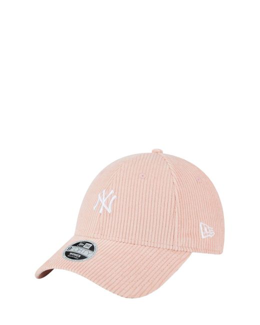 Cappello 9forty ny yankees in millerighe di KTZ in Pink