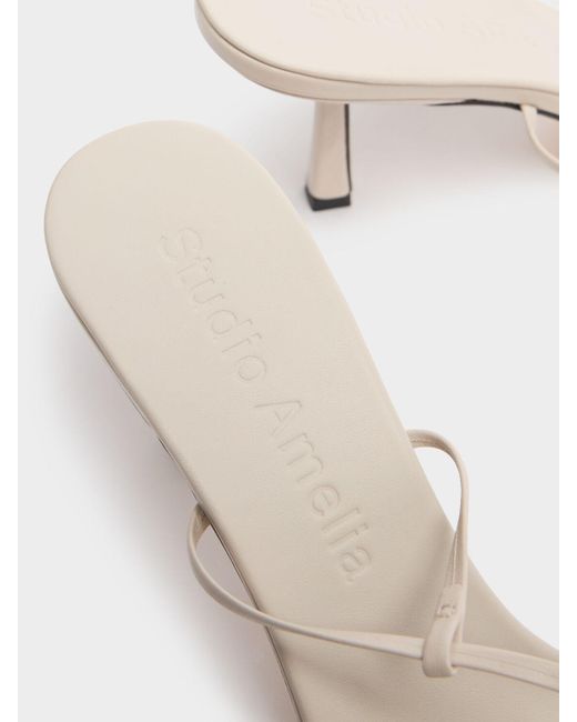 Donna Sandali Cross Front di STUDIO AMELIA in Natural