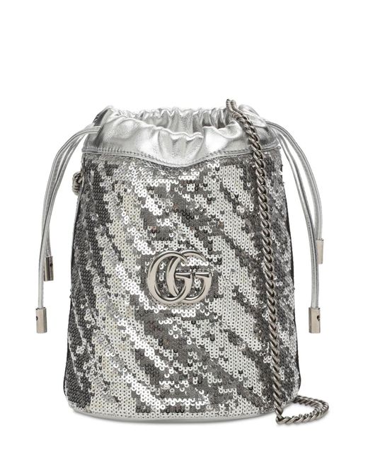 Mini sac seau GG Marmont à sequins Gucci en coloris Métallisé | Lyst