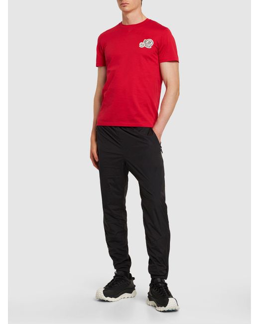 T-shirt con applicazione di Moncler in Red da Uomo