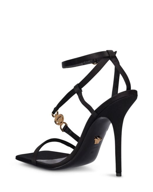 Sandales à talons en satin 110 mm Versace en coloris Black
