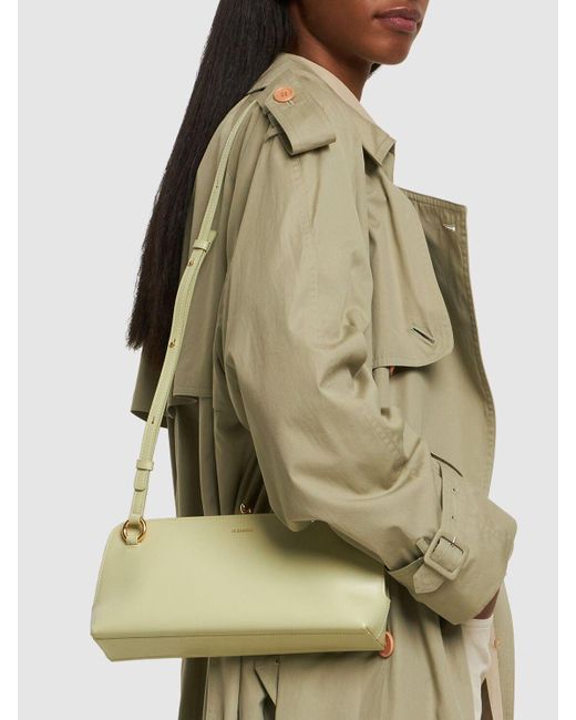 Small goji leather shoulder bag di Jil Sander in Natural