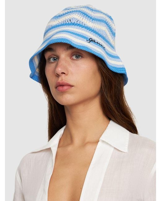 Cappello bucket in cotone organico crochet di Ganni in Blue