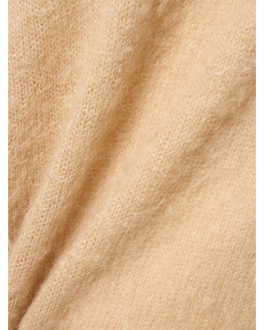 Suéter de punto de mohair cepillado Auralee de color Natural