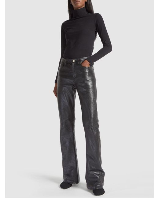 Pantalon bootcut en cuir semi-brillant Balenciaga en coloris Gray