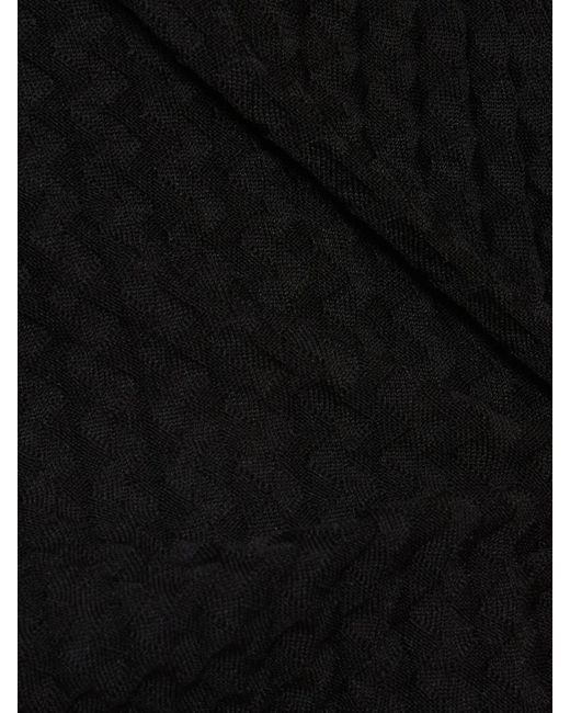 Crop top plissé sans manches Issey Miyake en coloris Black