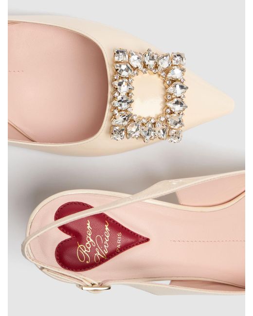 Escarpins à bride en cuir virgule strass 55 mm Roger Vivier en coloris Natural