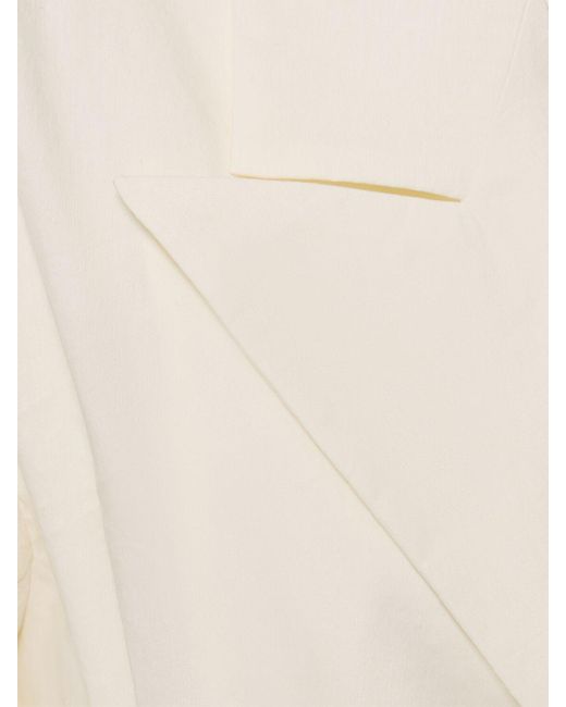 Giacca doppiopetto in raso di Issey Miyake in White