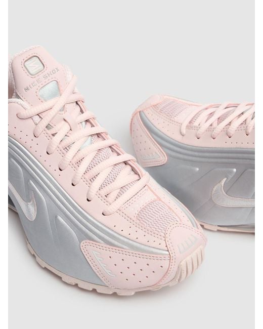 Mujer Sneakers Shox R4 Nike de color White