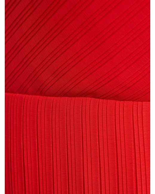 Robe longue en mousseline à plis adira Solace London en coloris Red