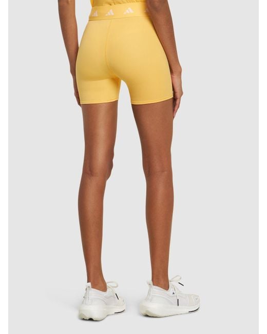 Short en techfit Adidas Originals en coloris Yellow
