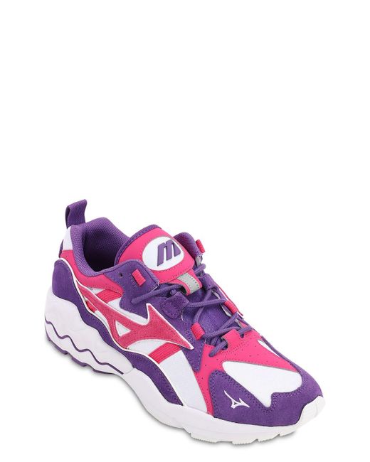 mizuno red wave rider 1s