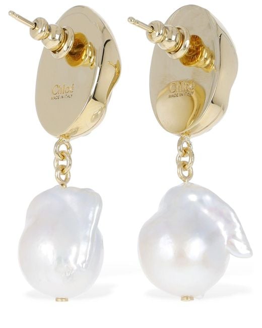 Orecchini Sybil con perle barocche bijoux di Chloé in White