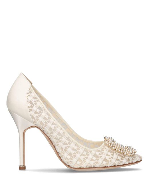 manolo blahnik hangisi lace pumps