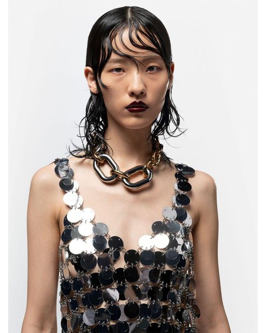 Vestido corto con lentejuelas con cuello en v Rabanne de color Gray