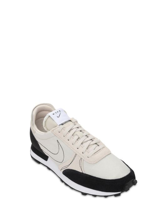 Sneakers \