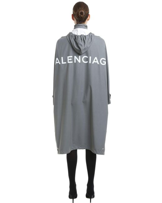 Imperméable réfléchissant "opera" Balenciaga en coloris Gray