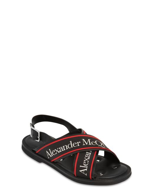 メンズ Alexander McQueen ブラック ロゴ クロス サンダル ブラック | Lyst