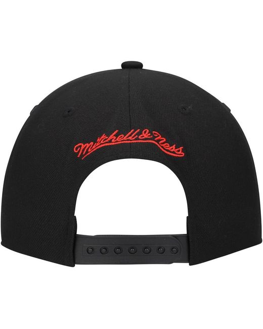 Mitchell & Ness Black Washington Capitals Core Team Script 2.0 Snapback Hat for men