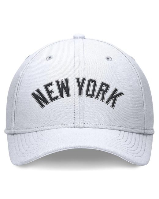 Nike White New York Yankees Evergreen Performance Flex Hat for men