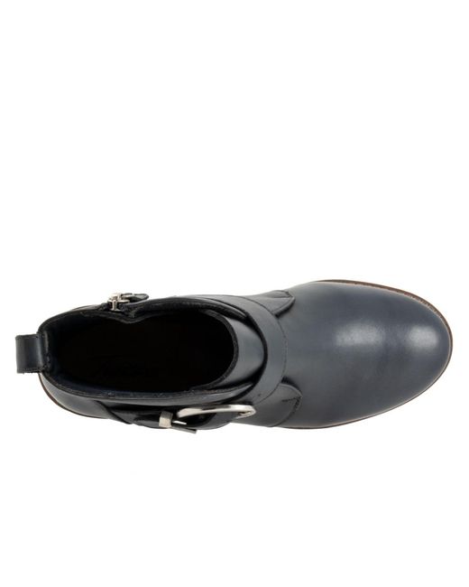 Trotters Black Wendi Boot