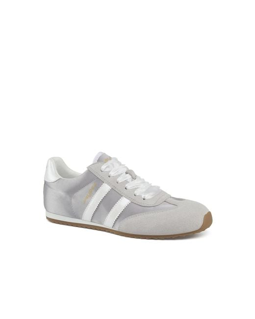 J/Slides White peggy Sneaker
