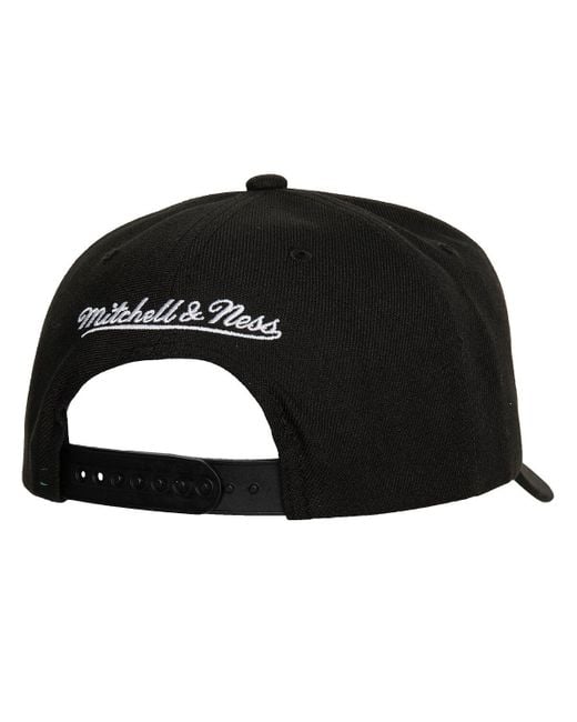 Mitchell & Ness Black Chicago Hawks Team Ground Pro Adjustable Hat for men