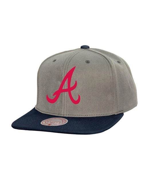Mitchell & Ness Gray Atlanta Braves Basic Flip Snapback Hat for men