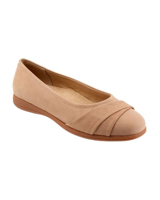 Trotters Natural Danni Flat