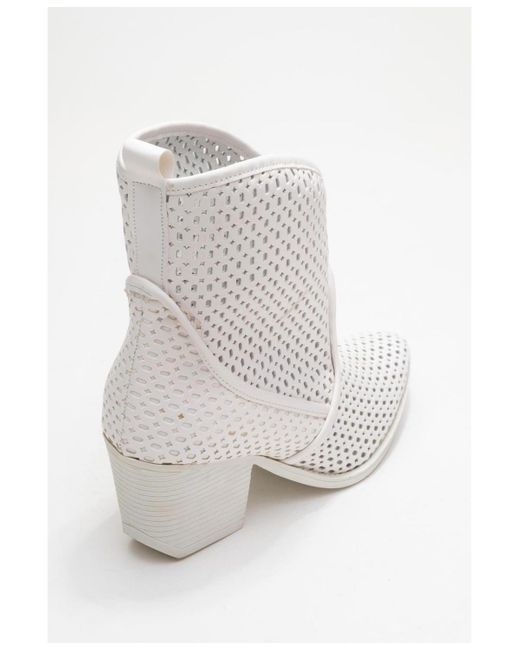 Prologue Shoes White Pera Block Heel Boot ()