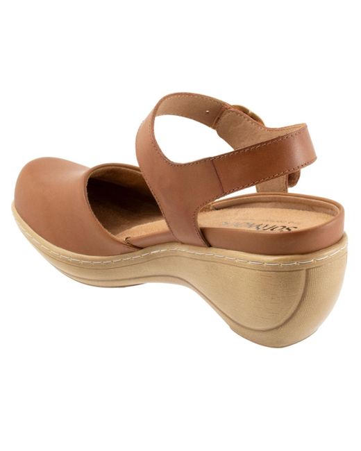 Softwalk® Brown Mabelle Clog