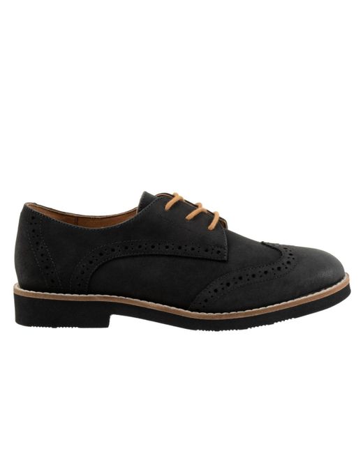 Softwalk® Black Willet Flat