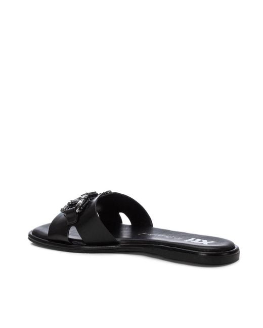 Xti Black Flat Sandals