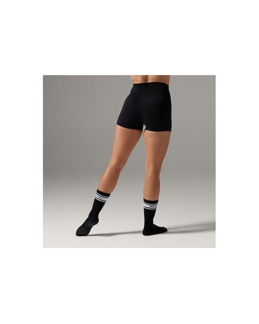 Tavi Black Hot Short