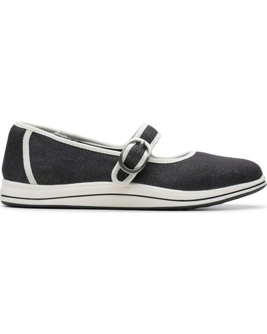 Clarks Black Breeze Janey Round Toe Flats