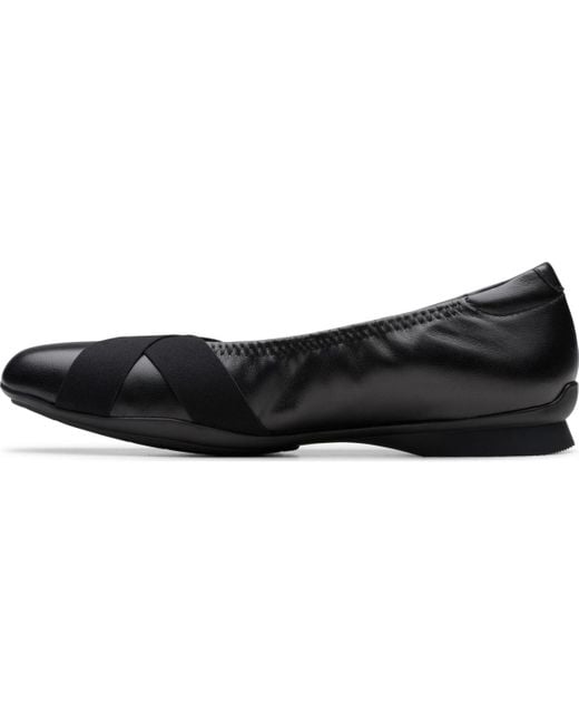 Clarks Black Jazmynn Gem Round Toe Flats