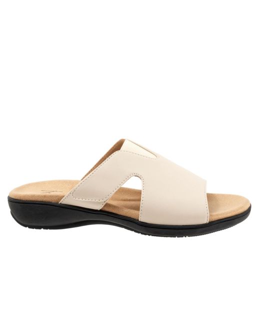 Trotters Natural Roxine Sandal