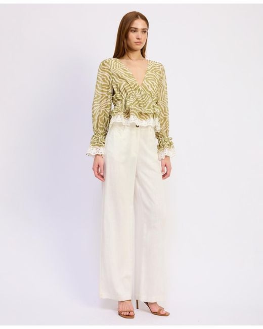 En Saison Yellow V-neck Pull-on Top