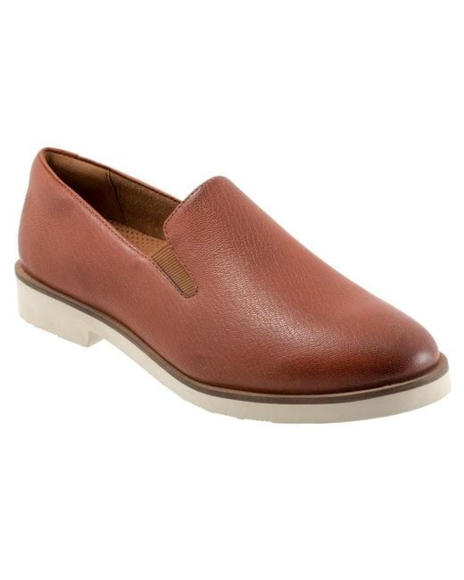 Softwalk® Brown Whistle Ii Flat