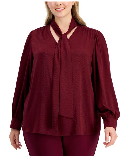Anne Klein Plus Size Satin Jacquard Tie-neck Blouse in Red | Lyst Canada