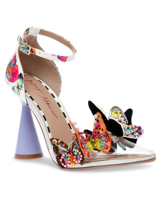 Betsey Johnson Gidelle Lucite Butterfly Detail Pumps in Pink | Lyst