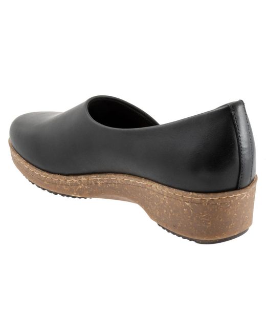 Softwalk® Black Addie Clog