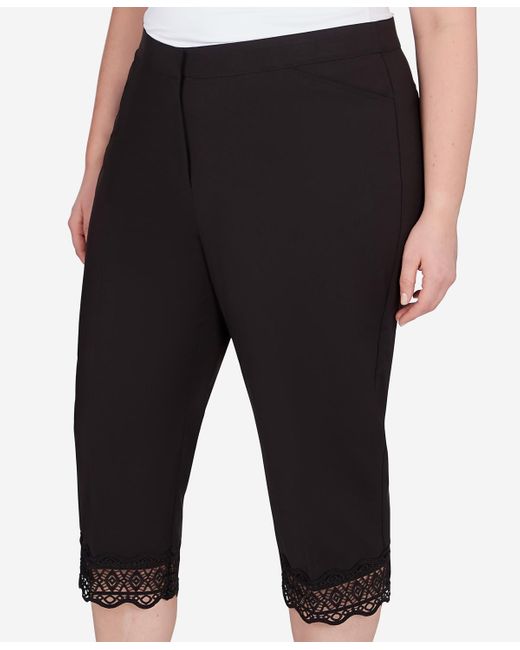 Ruby Rd Black Plus Size Stretch Lace Hem Capri Pants